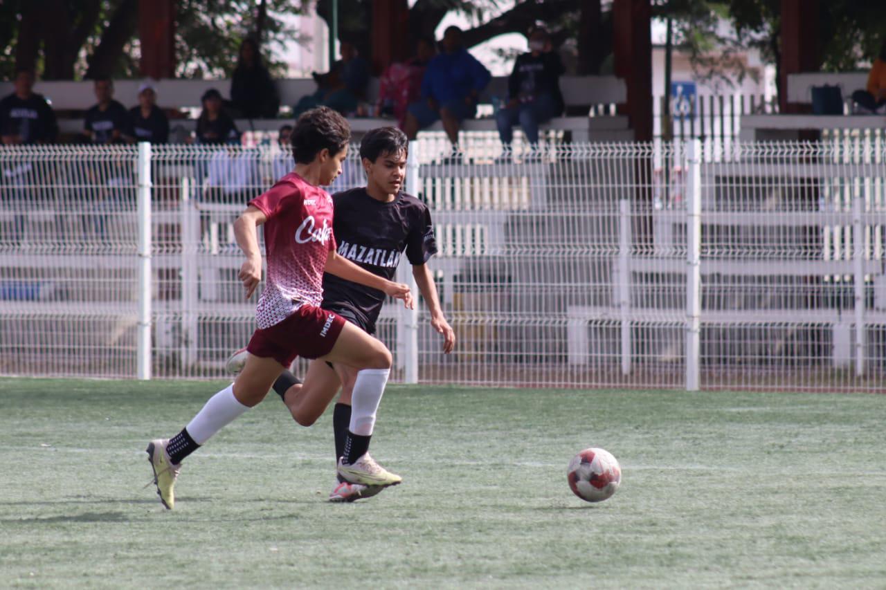 $!Grandes encuentros en la fase estatal del futbol varonil de los Nacionales Conade