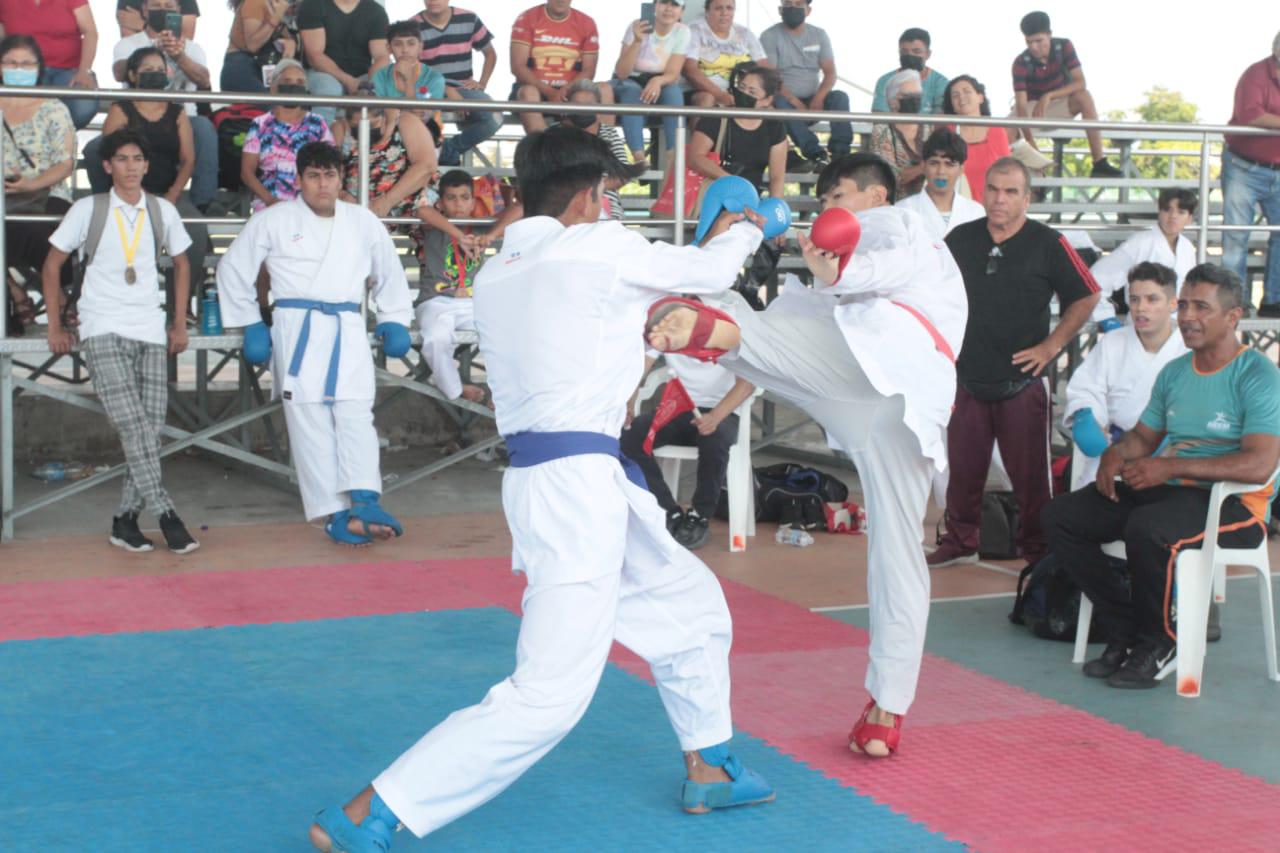 $!Jesús Moreno es el campeón absoluto de la Copa Anual Regional de Karate Noroeste