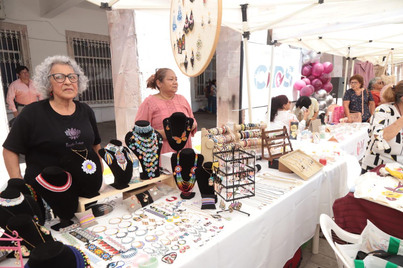 $!Inauguran Mercadito del Bienestar en Plazuela República para promover productos y servicios hechos en Mazatlán