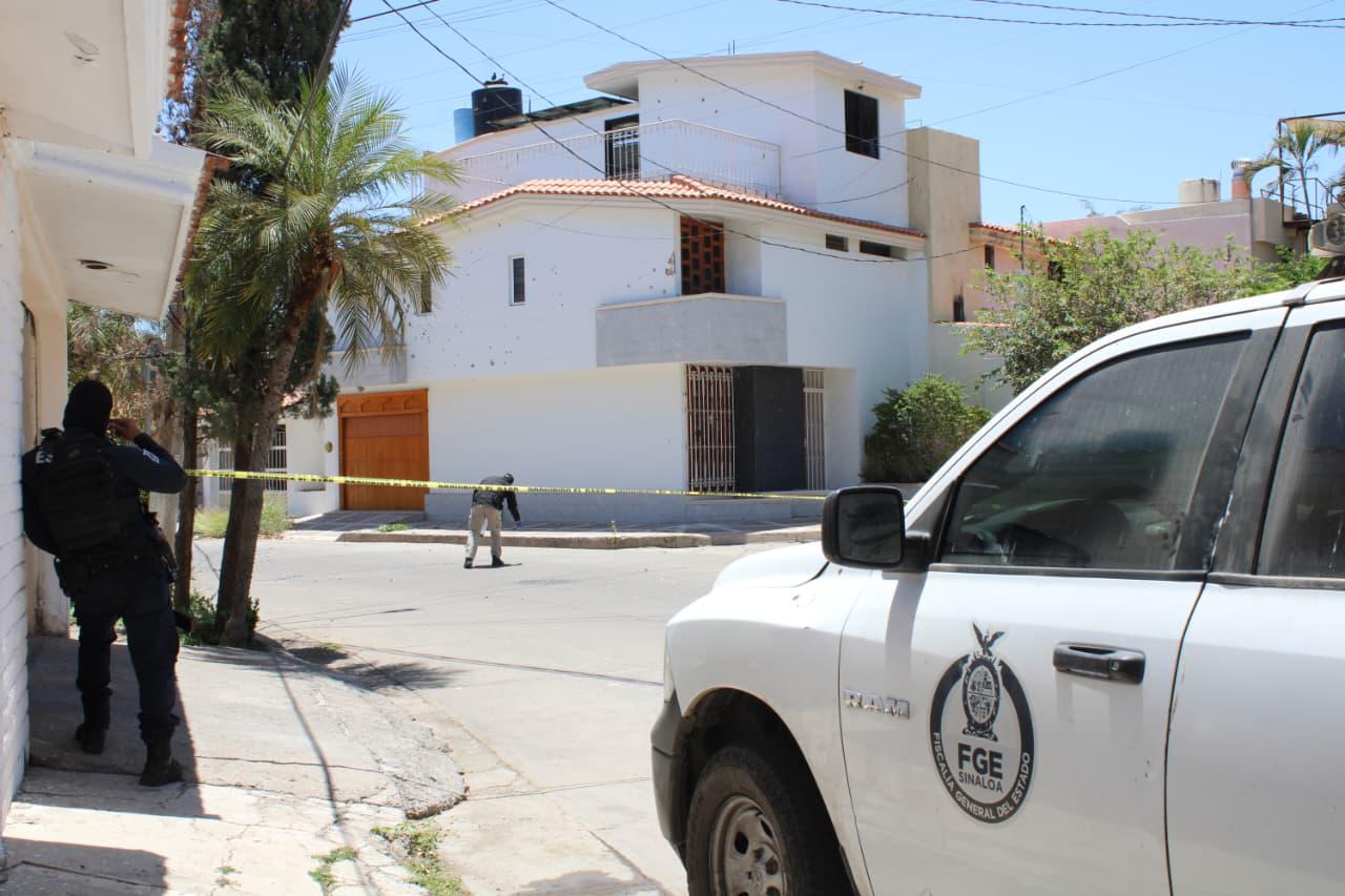 $!Balean casa propiedad de Rubén Rocha Moya en Las Quintas, en Culiacán