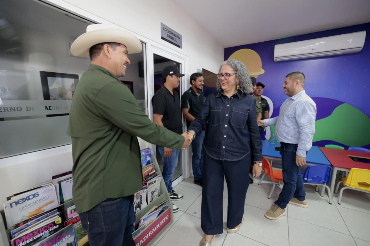 $!Entrega Equipa Sinaloa 176 equipos a 55 emprendedores de Badiraguato