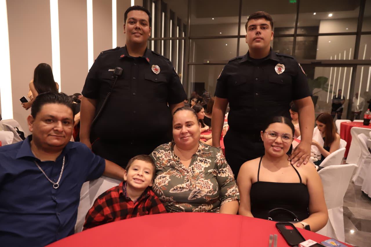 $!Ricardo Zamora, Crisantos Zamora, Luis Alvarado, José Ramón Hernández, Sahara Alicia Hernández e Ivonne Karolina Valenzuela.