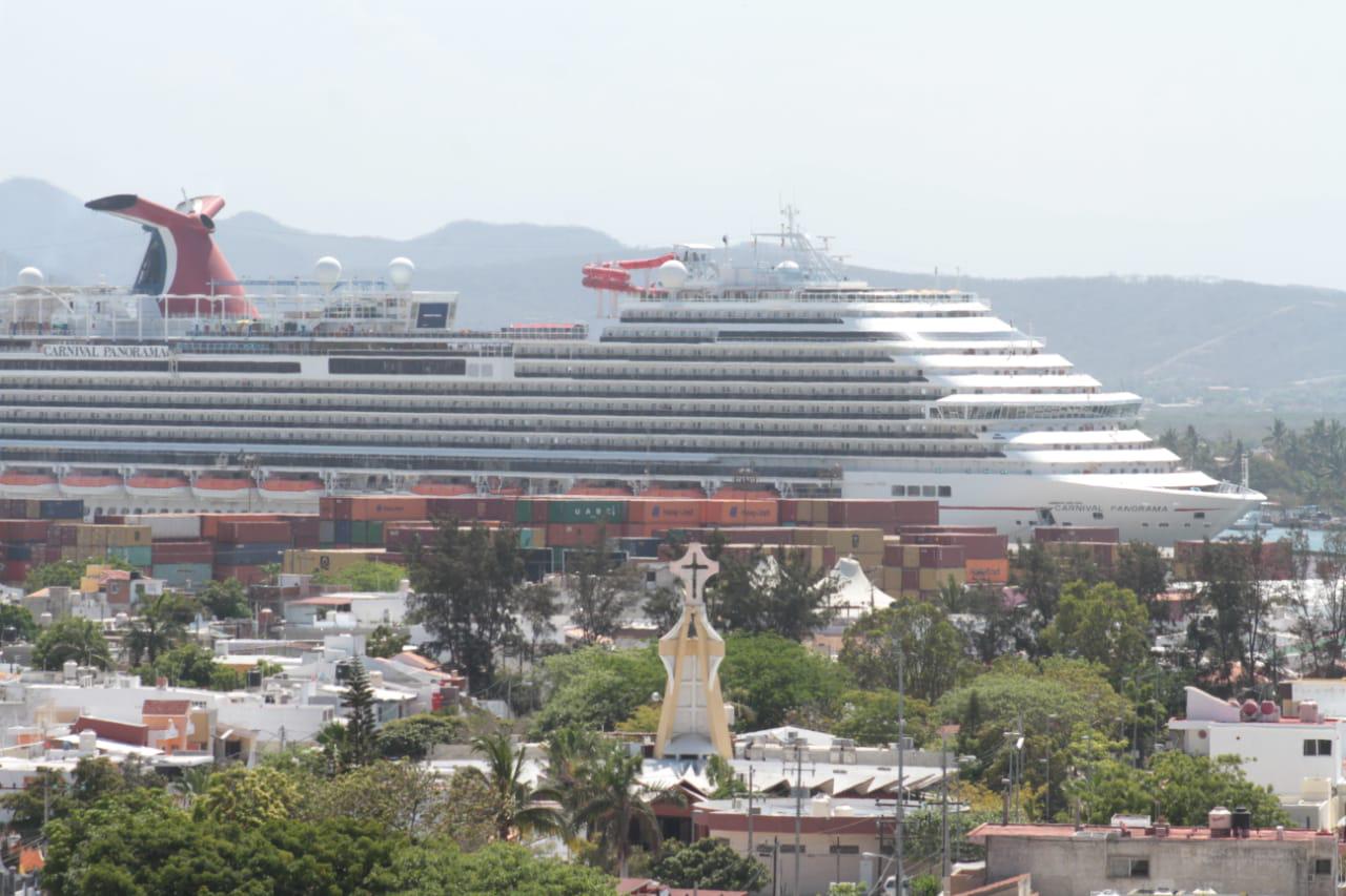 $!En Mazatlán, el crucero Carnival Panorama deja buena derrama económica a mitad de semana