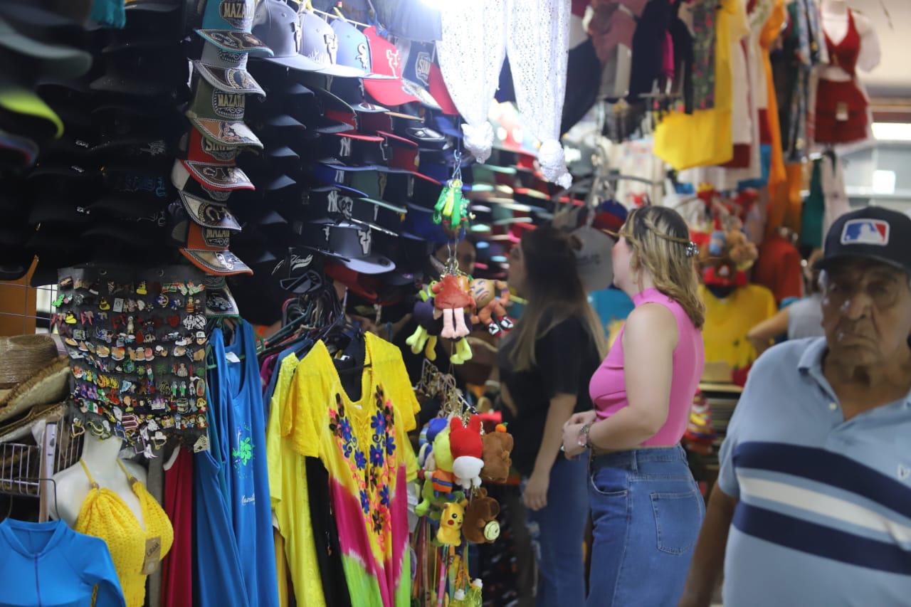 $!Turismo de cruceros y eventos deportivos mantienen viva la economía del Mercado Pino Suárez