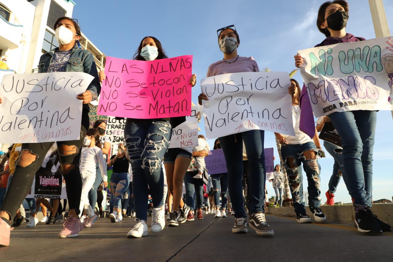 $!Mazatlecos exigen con protesta y marcha justicia para Valentina