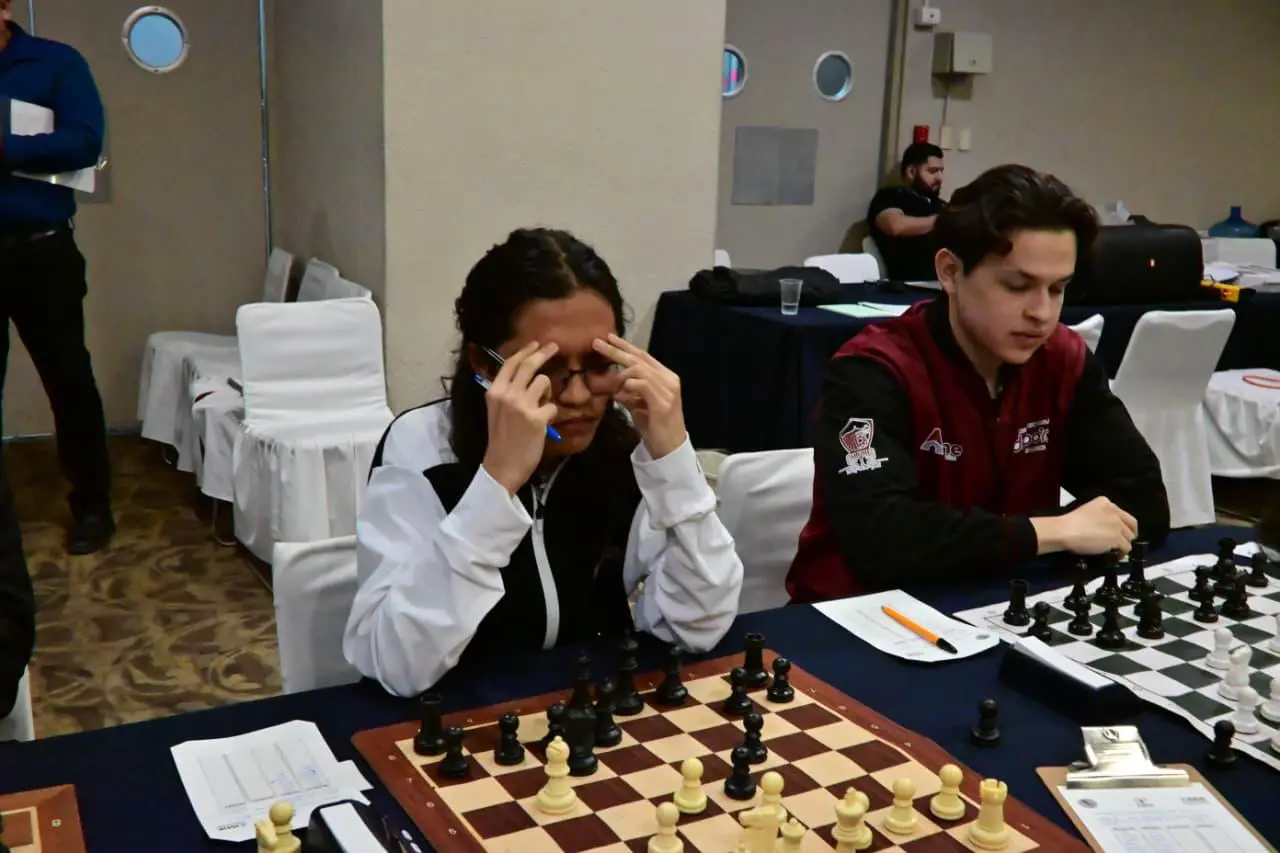 $!Mazatlán mantiene viva la pelea por medallas en el estatal de ajedrez