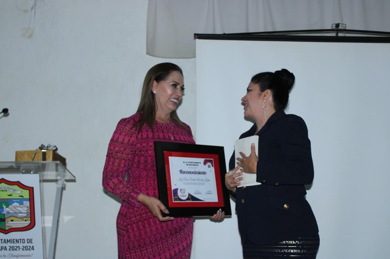 $!Homenajea Escuinapa a Rosa Cecilia Sánchez Luque tras galardón al mérito empresarial