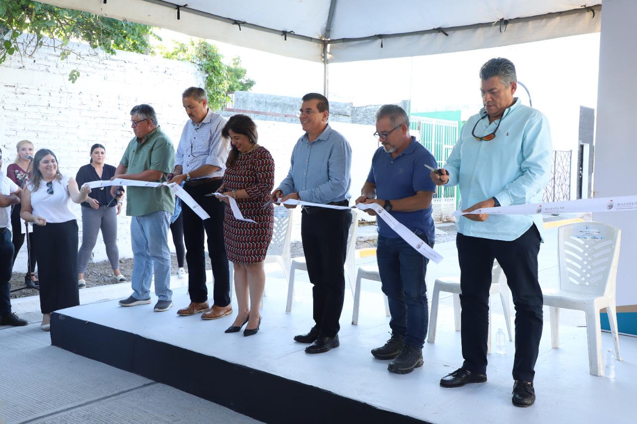 $!Inaugura Alcalde obras de pavimentación por más de $2 millones en calles de las colonias Libertad de Expresión y Sánchez Celis, en Mazatlán