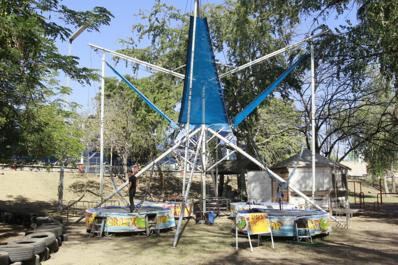 $!Nuevas atracciones en el Parque Las Riberas de Culiacán ya se encuentran operando, pero tienen costo