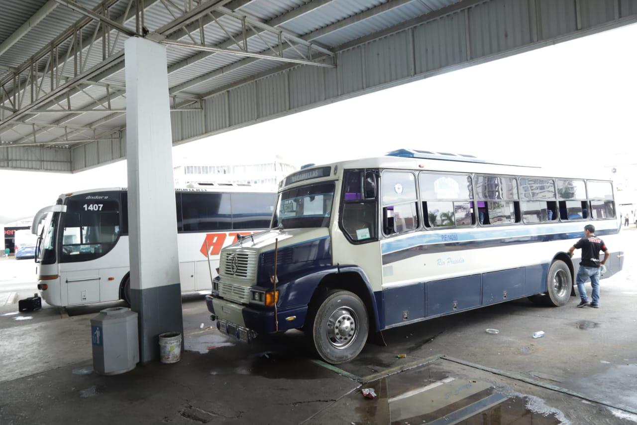 $!‘Ranchobuses’ reportan baja afluencia de pasajeros este domingo