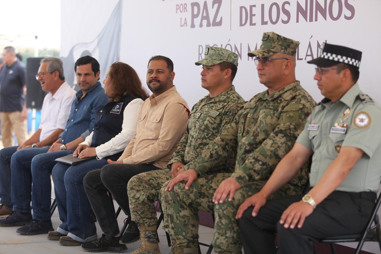 $!Realizan la Gran Feria por la Paz de los Niños en el campo El Chaflán, en Mazatlán