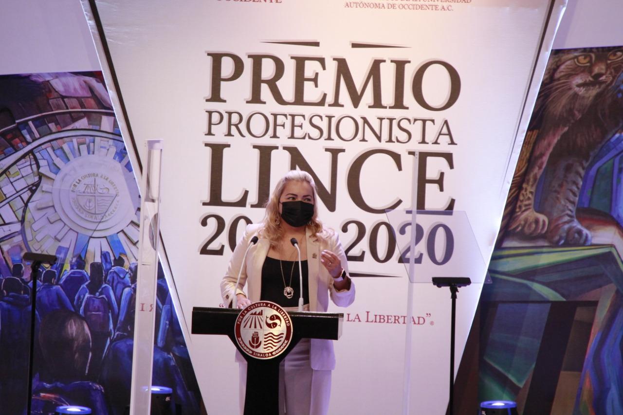 $!Entrega UAdeO reconocimientos a sus mejores linces de 2019 y 2020