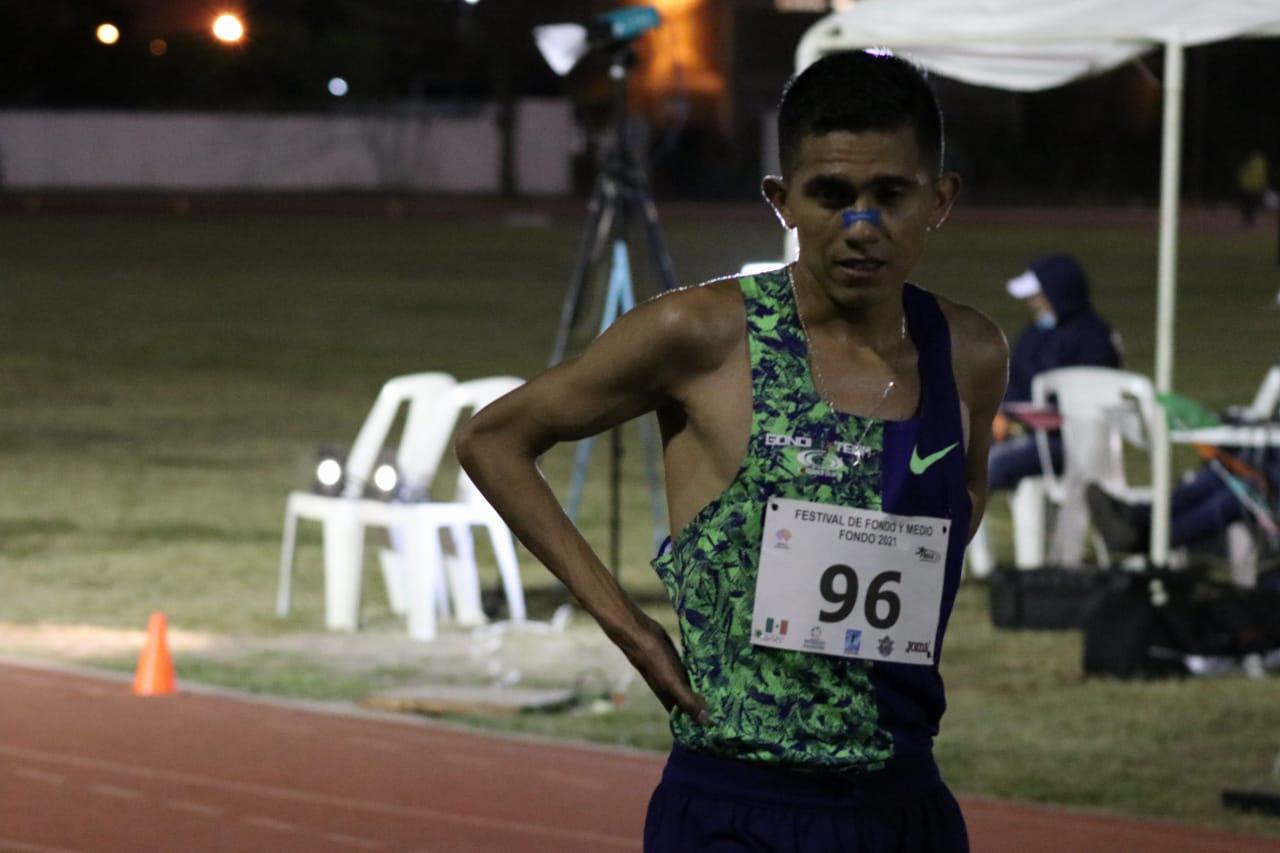 $!José Luis Santana tuvo una gran participación en el Festival de Fondo y Medio Fondo.