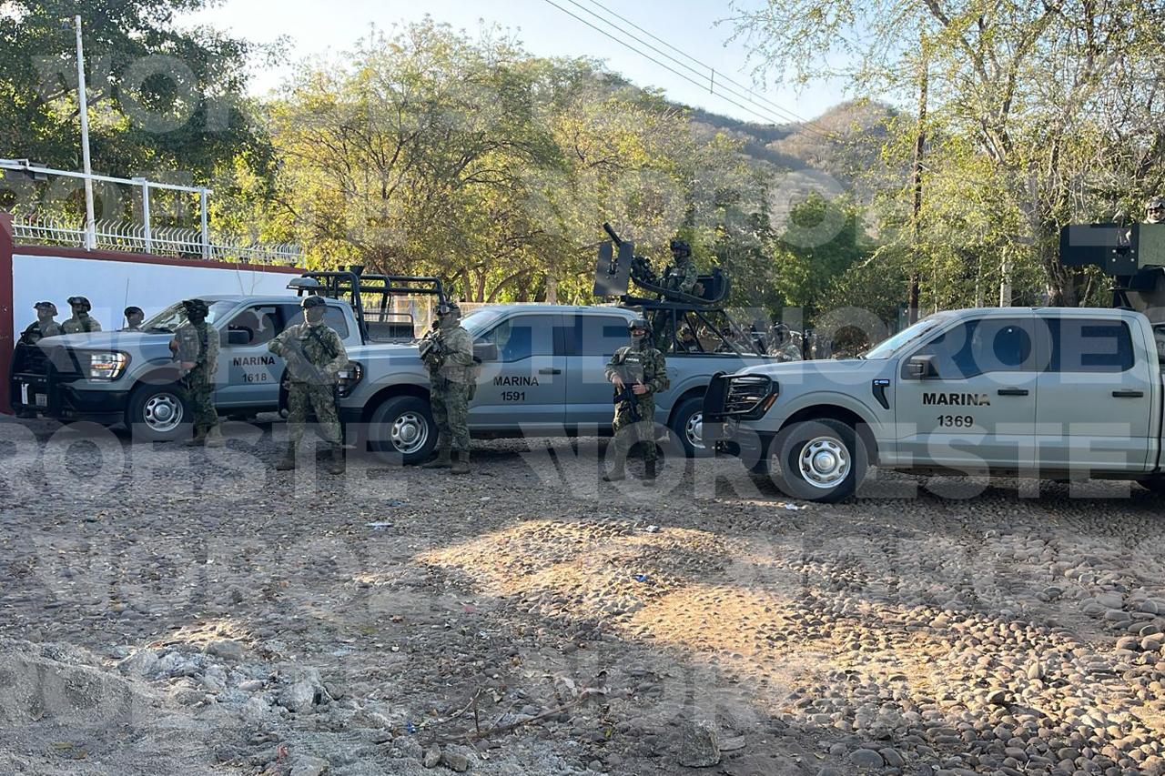 $!Amanece Culiacán con operativo por tierra y aire en El Salado