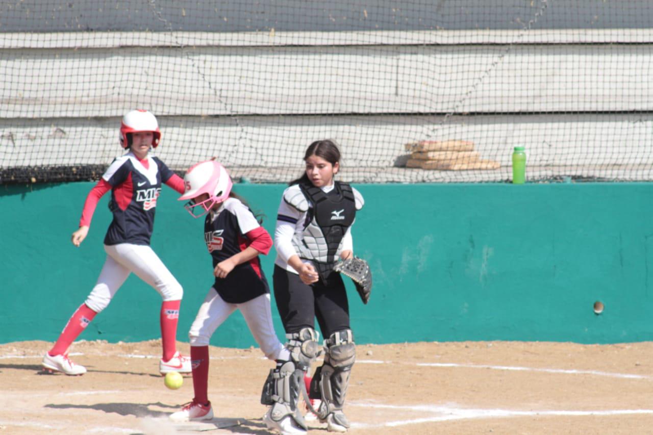 $!Mazatlán se corona en la Sub 8 del Estatal de Softbol Femenil