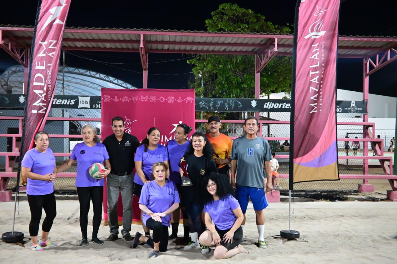 $!Une cachibol a cuatro ciudades en Mazatlán