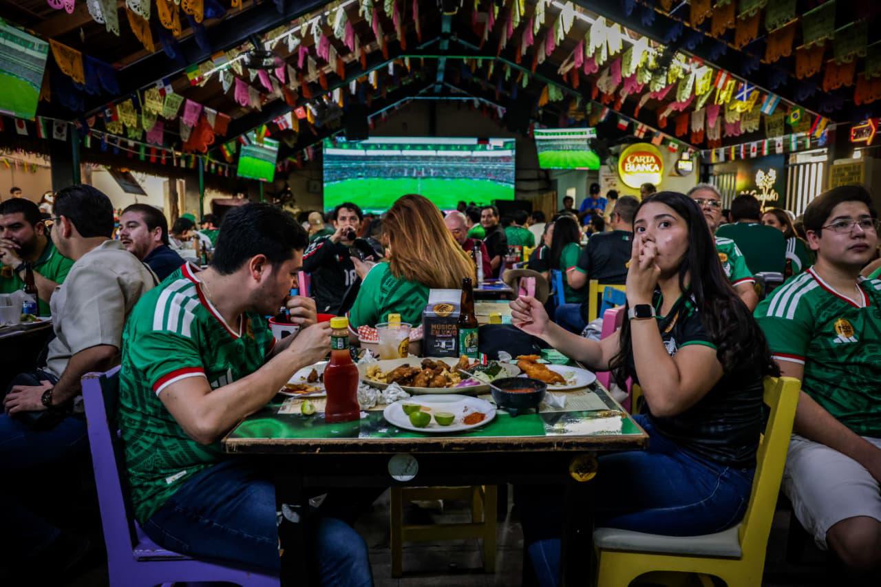 $!Culiacán se detiene por el Mundial: calles vacías, bares llenos y un gol que encendió la noche