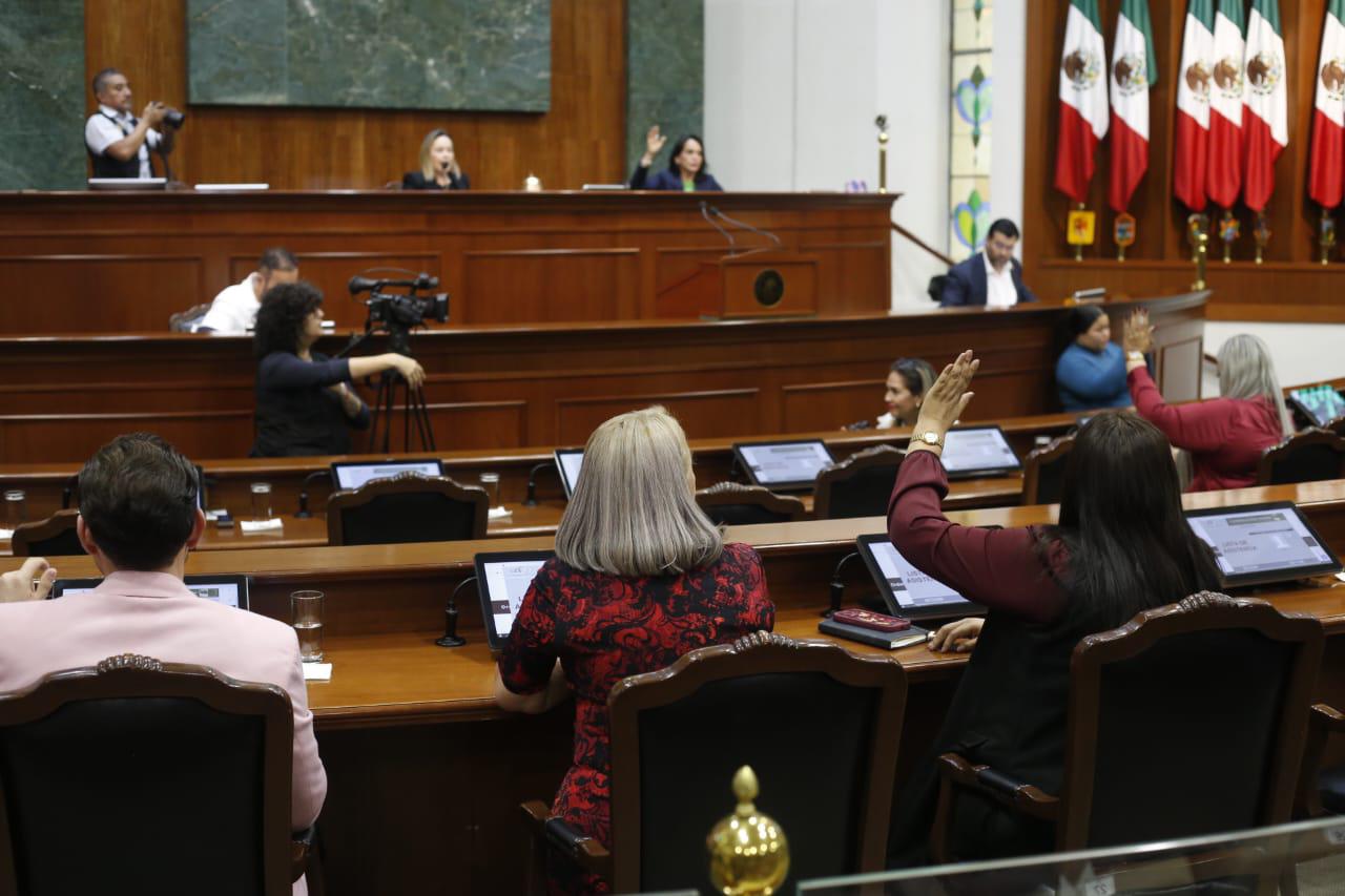 $!Reestructuran 13 comisiones y Mesa Directiva del Congreso de Sinaloa tras semana de licencias y desafuero