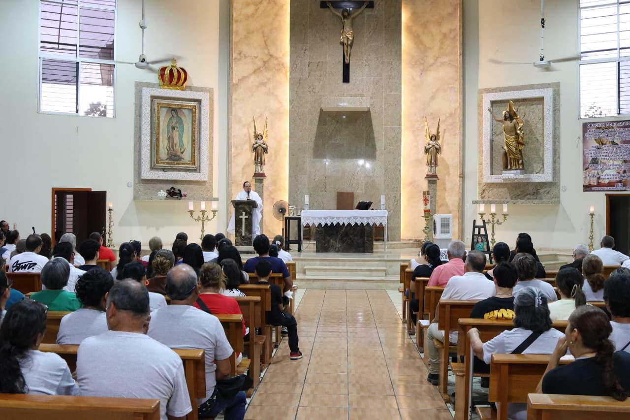 $!Recuerdan familiares de víctimas del ‘trenazo’ a sus seres queridos con misa de aniversario