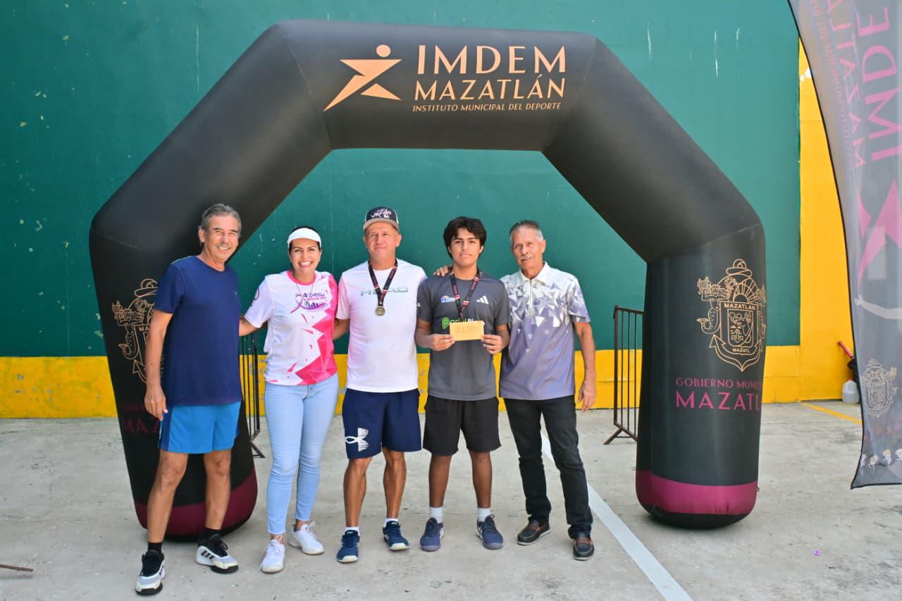 $!Se coronan Armarla, Díaz y Mejía, en la Liga de Frontón Municipal