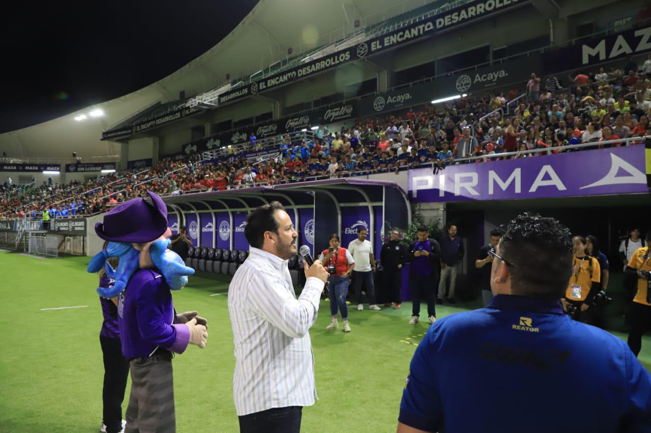 $!Copa Mazatlán tiene su fiesta inaugural en El Encanto