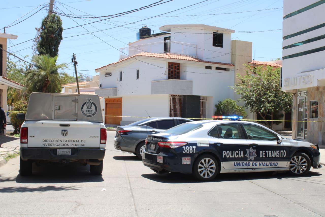 $!Balean casa propiedad de Rubén Rocha Moya en Las Quintas, en Culiacán