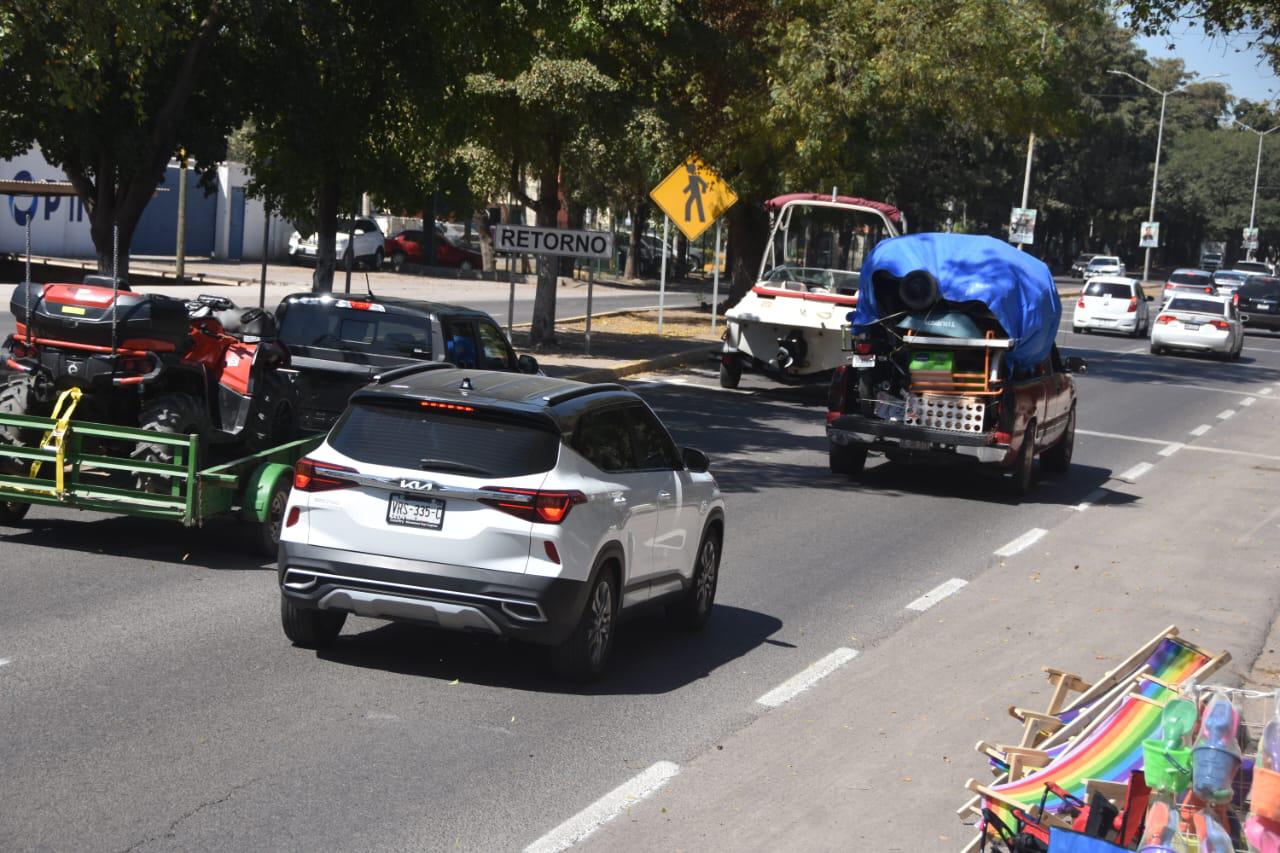 $!Desde Culiacán, vacacionistas ya se mueven a destinos turísticos por Semana Santa