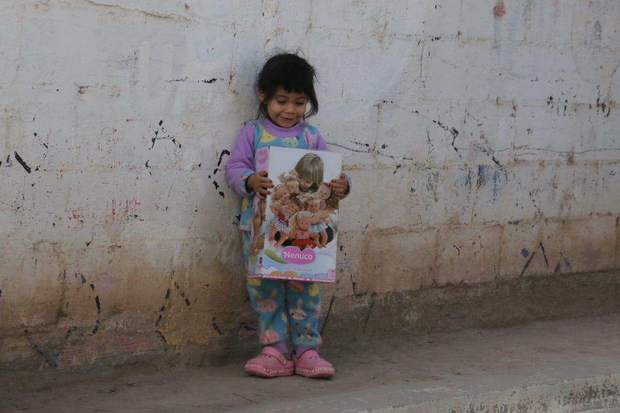 $!Los Reyes Magos de Noroeste dibujan sonrisas en Aguaruto, Culiacán