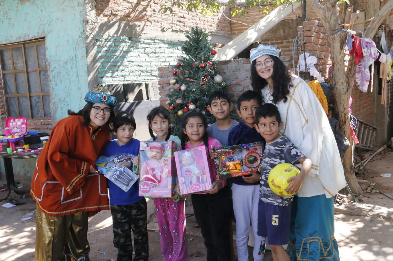 $!Los Reyes Magos de Noroeste dibujan sonrisas en Aguaruto, Culiacán