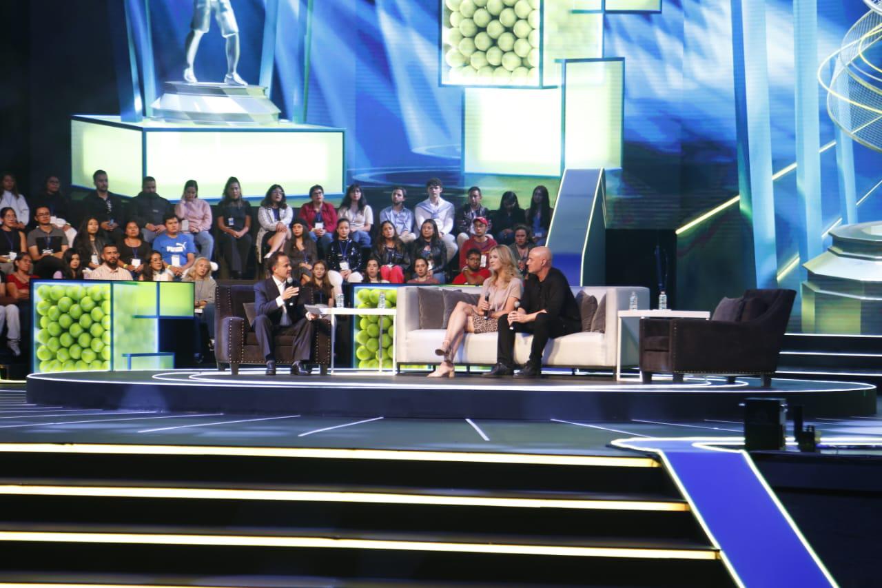 $!Cada día es una oportunidad de ser las personas que quieren ser: Steffi Graf y Andre Agassi