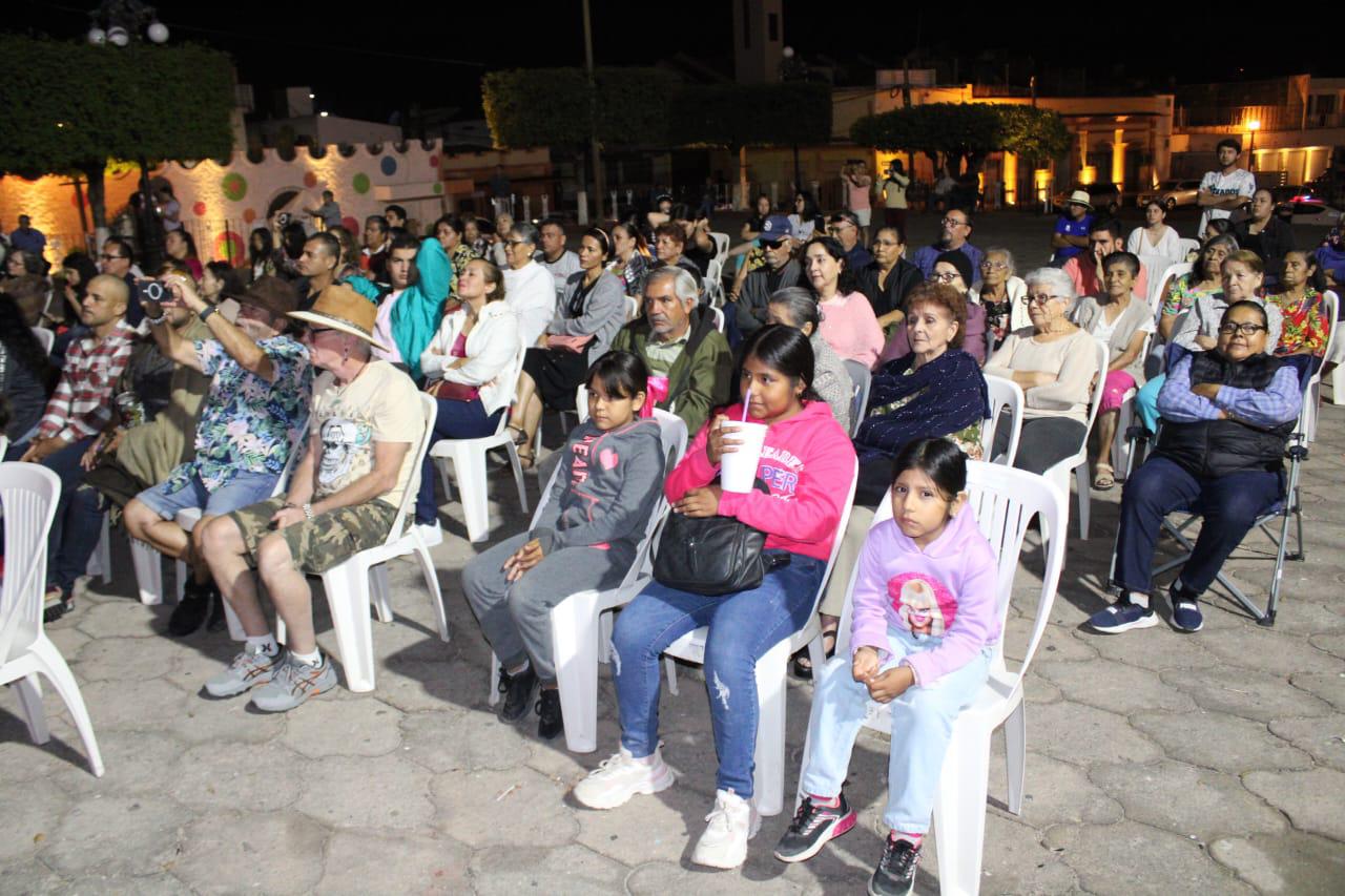 $!Con mariachi recuerdan a Lola Beltrán en su 28 aniversario luctuoso en Rosario