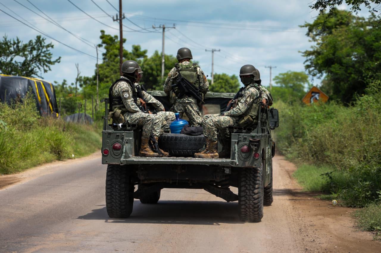 $!Enfrentamiento entre civiles provoca despliegue federal en Tepuche