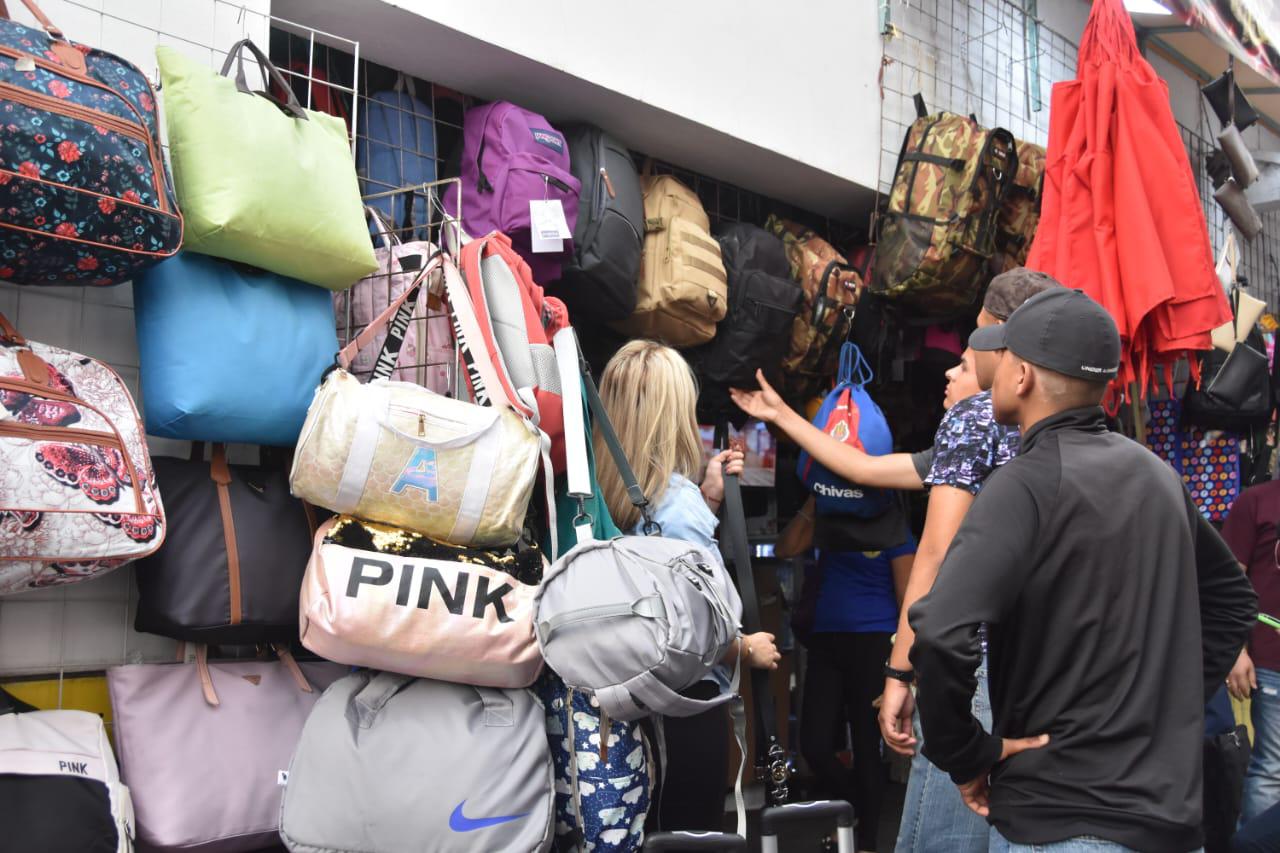 $!Bajas ventas inquietan a comerciantes de Culiacán; esperan apoyo del Gobierno Municipal