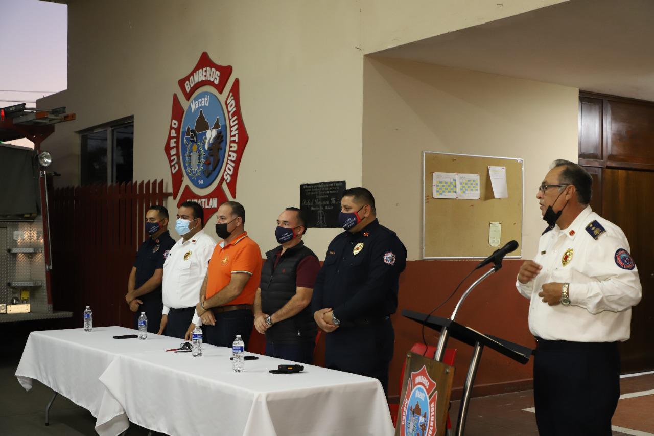 $!Inicia curso de la Academia de Bomberos Voluntarios Mazatlán