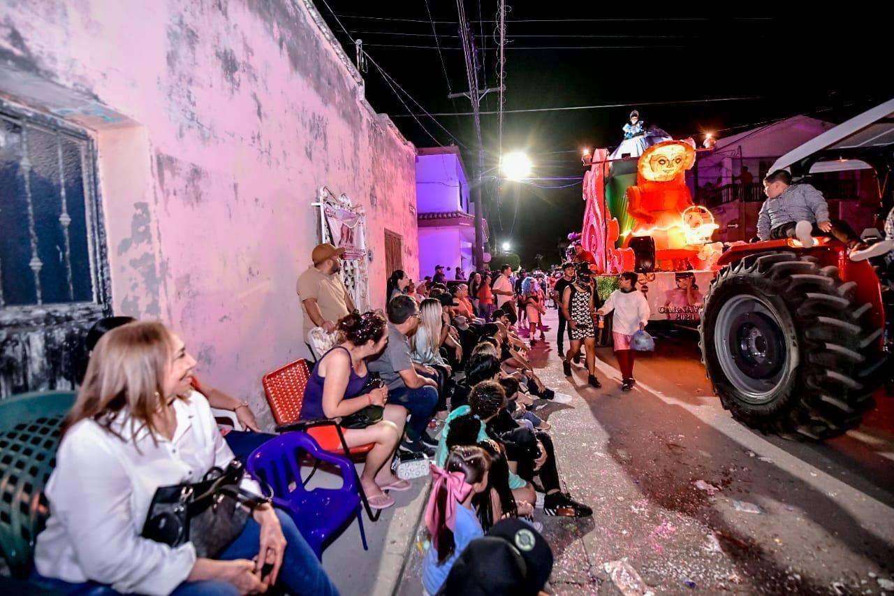 $!Realizan desfile de Reinas del Carnaval de Villa Unión, Mazatlán