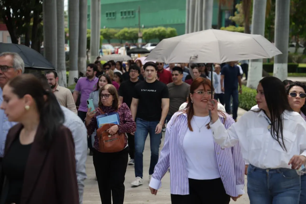 $!Realizan Simulacro Nacional en Sinaloa; participan más de 123 mil personas