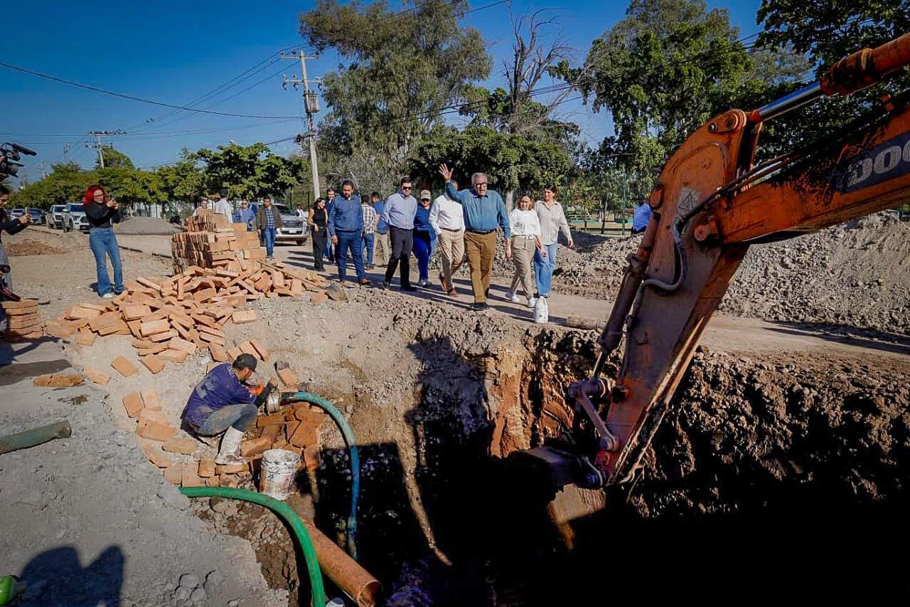 $!Rocha Moya inaugura carril del bulevar Zacarías en Los Mochis