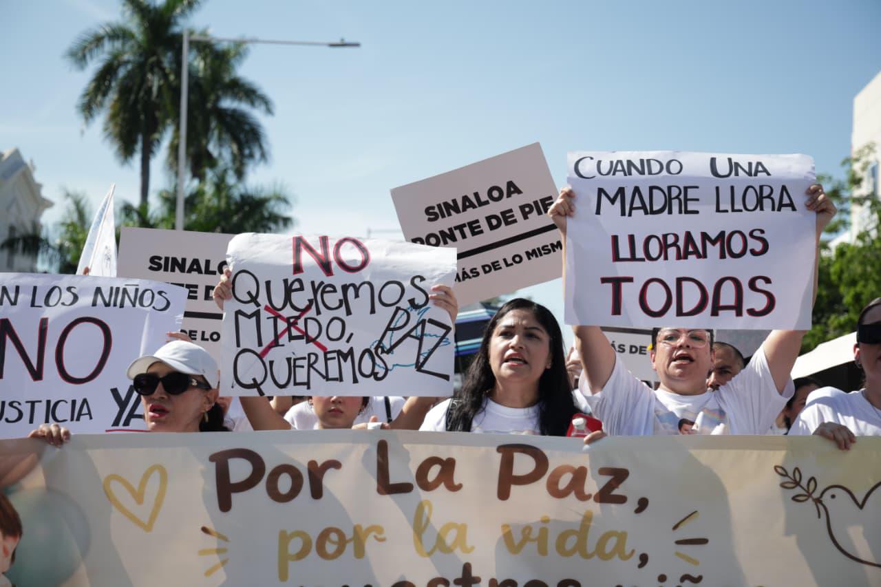 $!Miles marchan por la paz en Culiacán a dos años de la crisis de seguridad