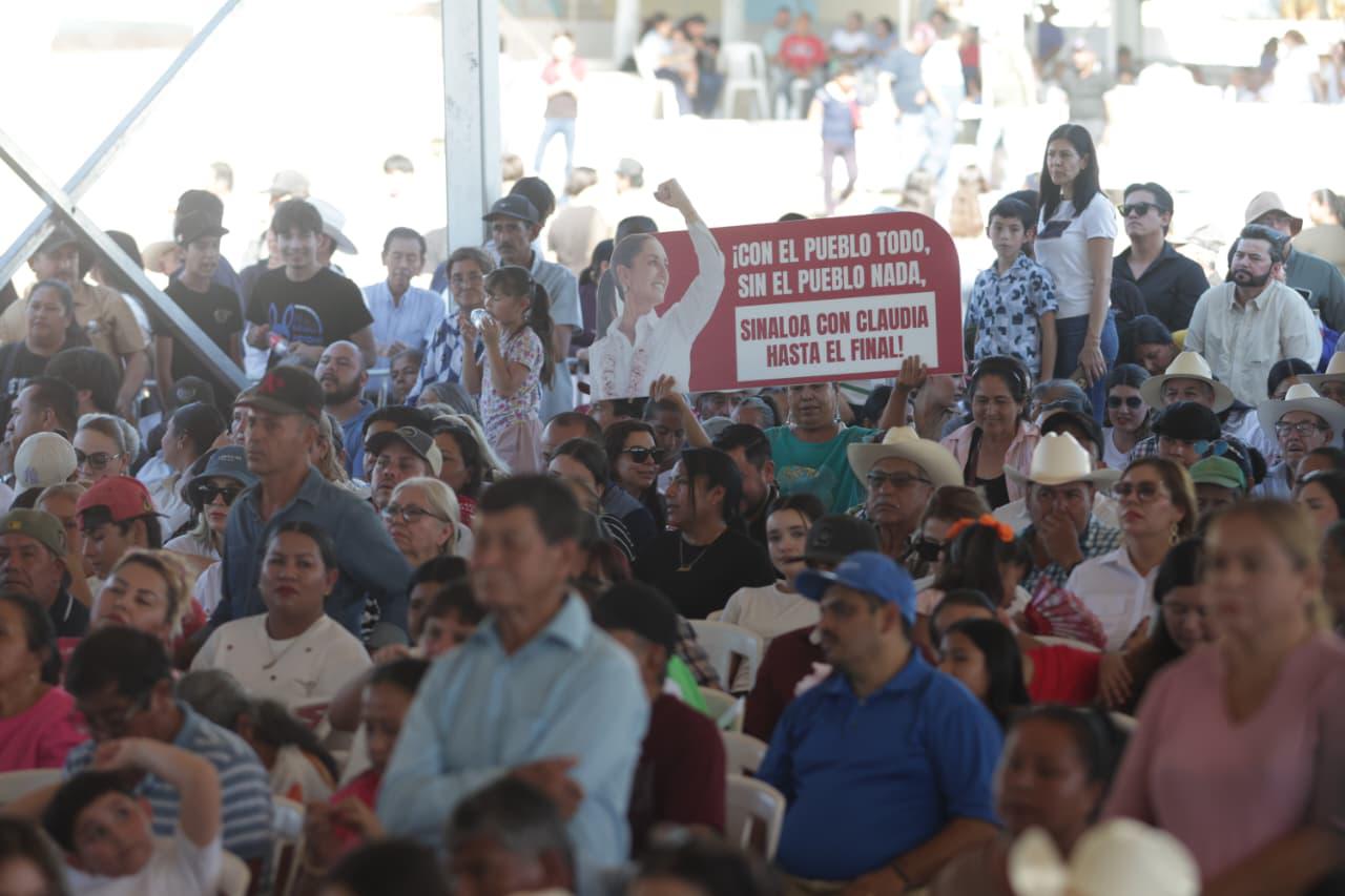 $!Entrega Sheinbaum tarjetas de programas del Bienestar en San Ignacio, Sinaloa