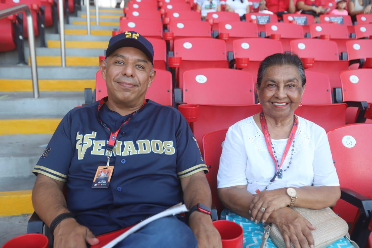 $!Alejandro Guerra y María del Carmen Guerra.