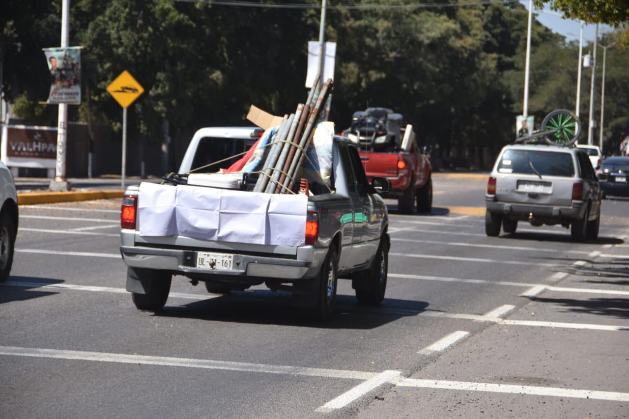 $!Desde Culiacán, vacacionistas ya se mueven a destinos turísticos por Semana Santa