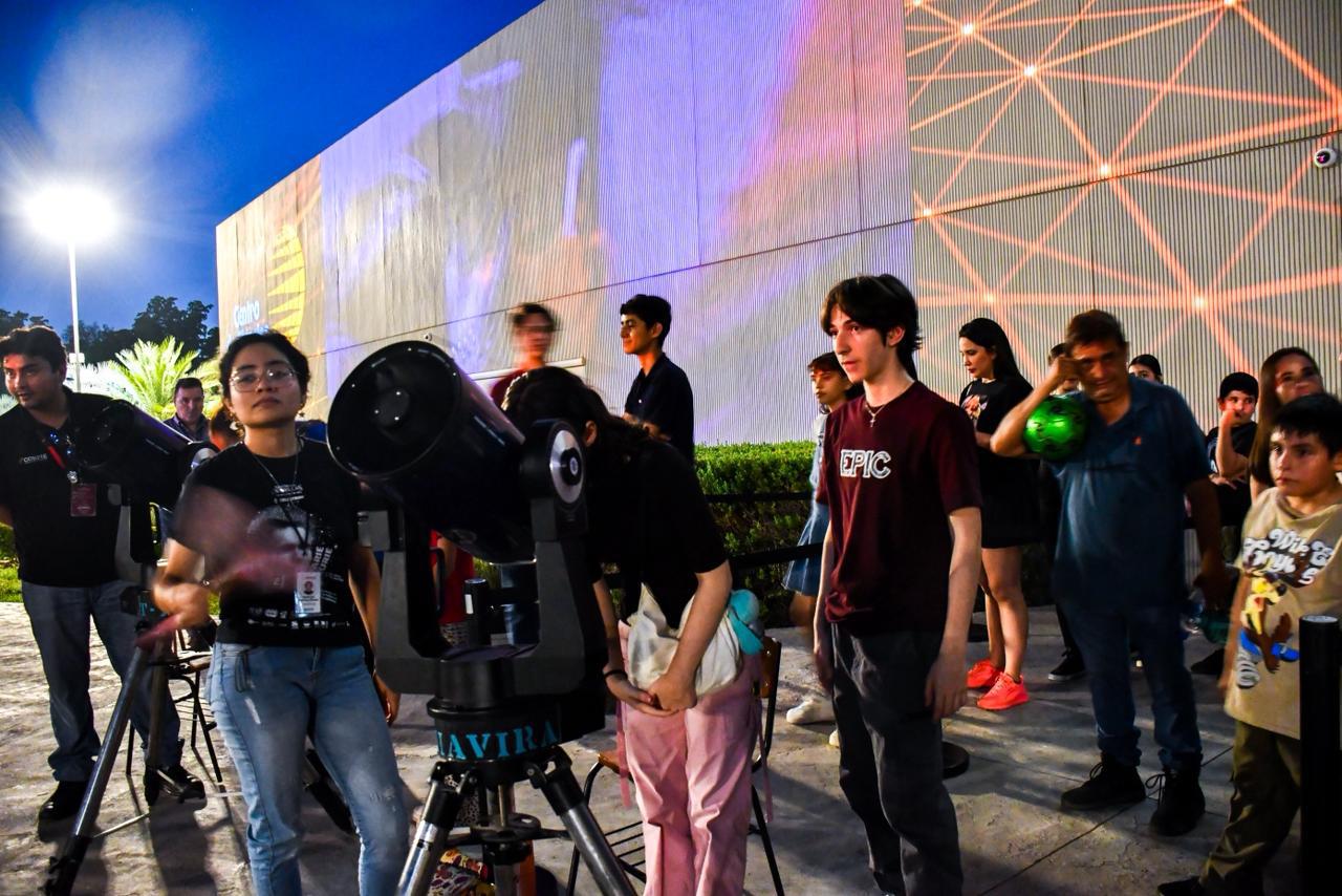 $!Centro de Ciencias de Sinaloa celebra la Noche Internacional de Observar la Luna