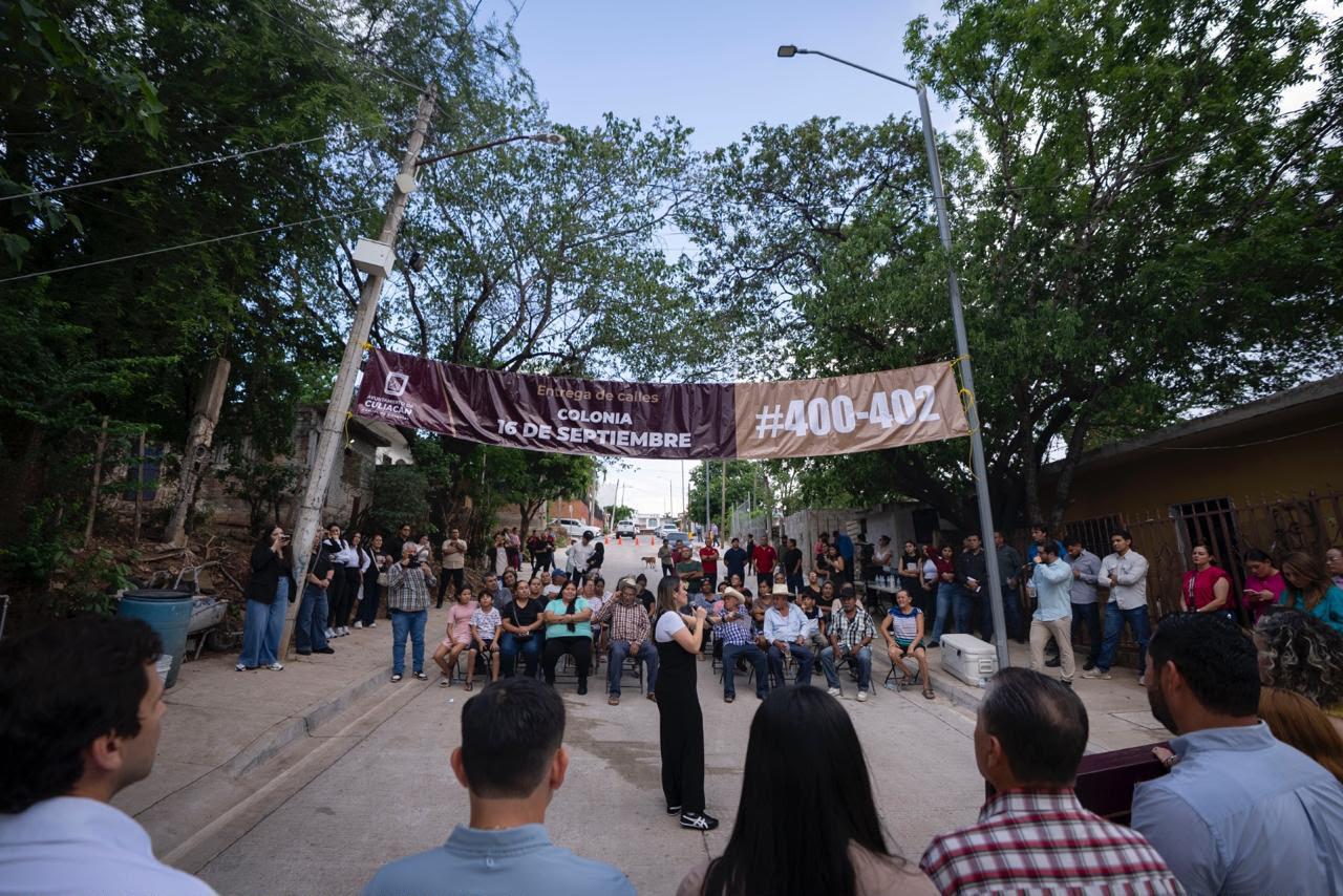 $!Tras 40 años de espera, pavimentan tres calles en la 16 de Septiembre, en Culiacán