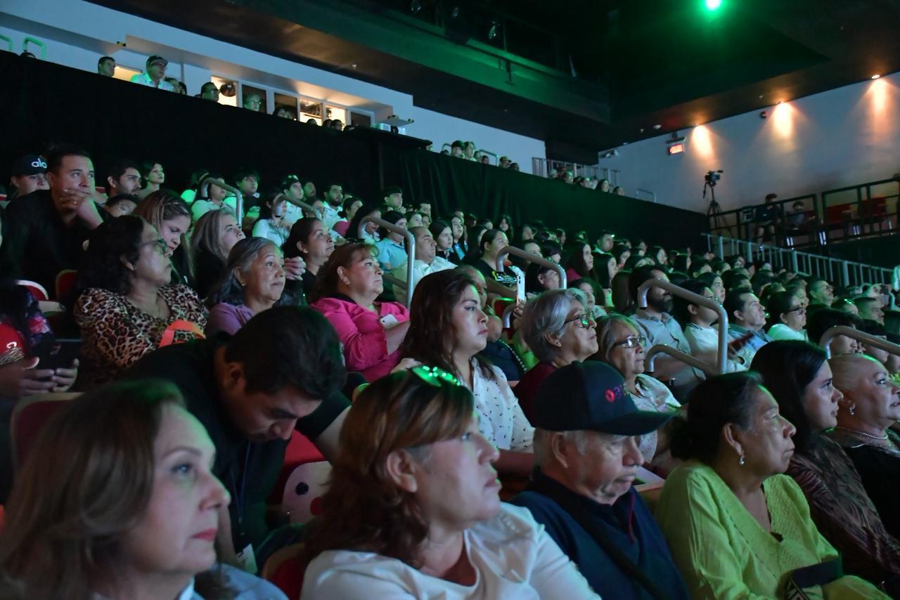 $!Urge transformar los espacios públicos en áreas vivas, dice especialista