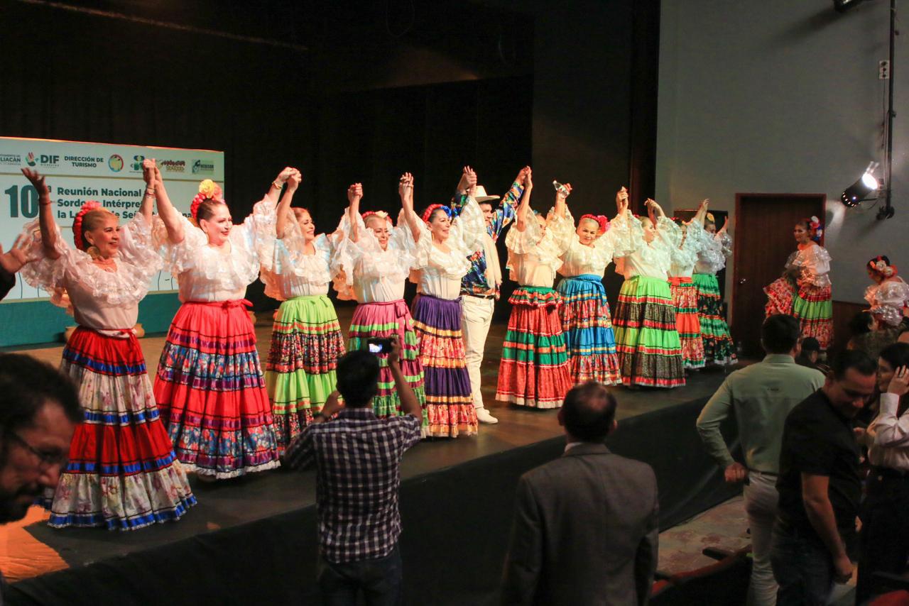 $!Inauguran encuentro para la comunidad de sordos en Culiacán