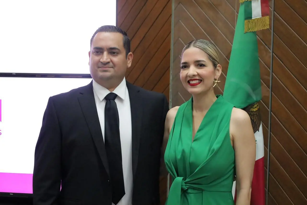 $!Rinde protesta Abraham Alfonso Ávalos Osuna como nuevo Secretario del Ayuntamiento de Mazatlán