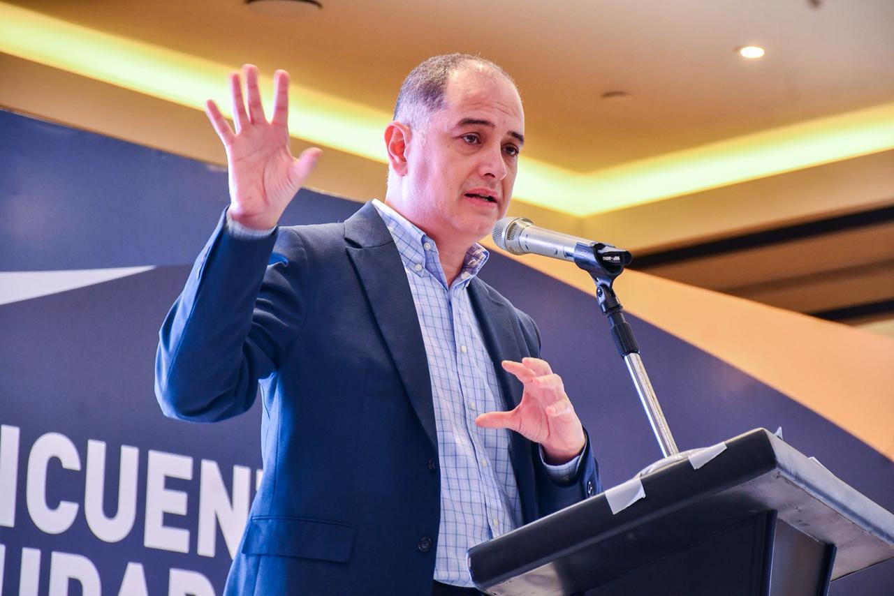 $!‘Quien va a sacarnos de la crisis es el Estado... hay que ayudarlo a que haga su tarea’, señala Arturo Luján