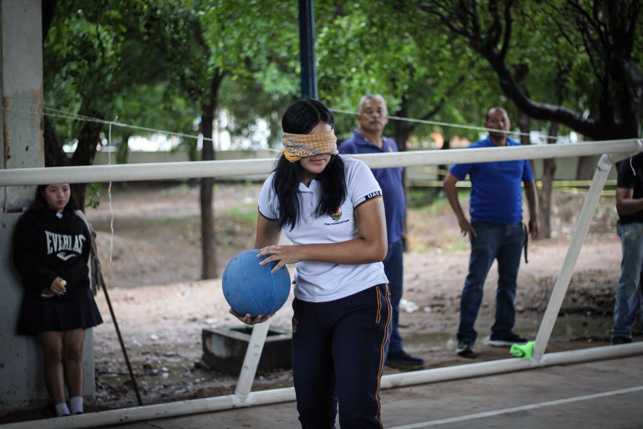 $!Llevan programa Somos Inclusión a preparatoria Victoria del Pueblo en Culiacán