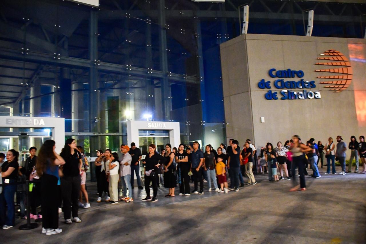$!Centro de Ciencias de Sinaloa celebra la Noche Internacional de Observar la Luna
