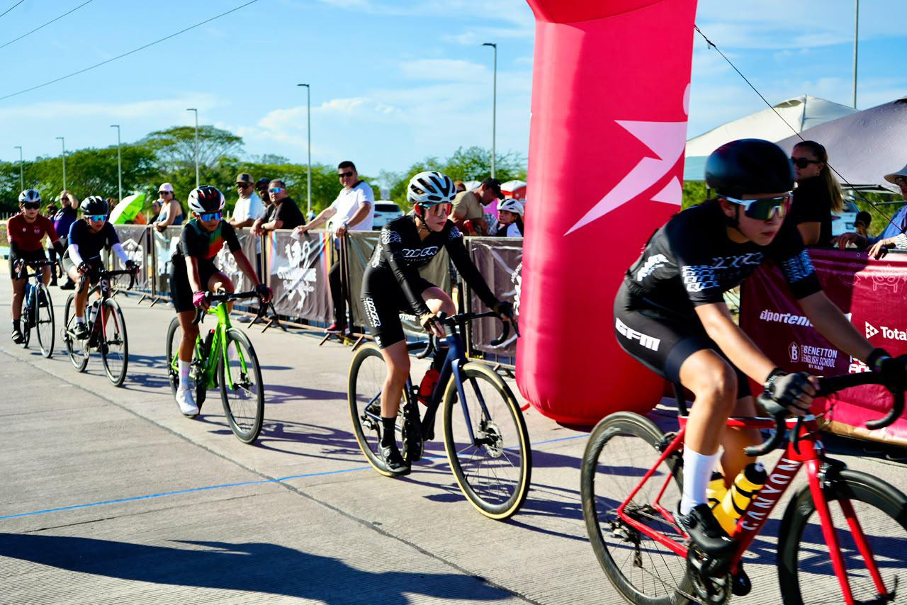 $!Pequeños ciclistas mazatlecos son profetas en su tierra